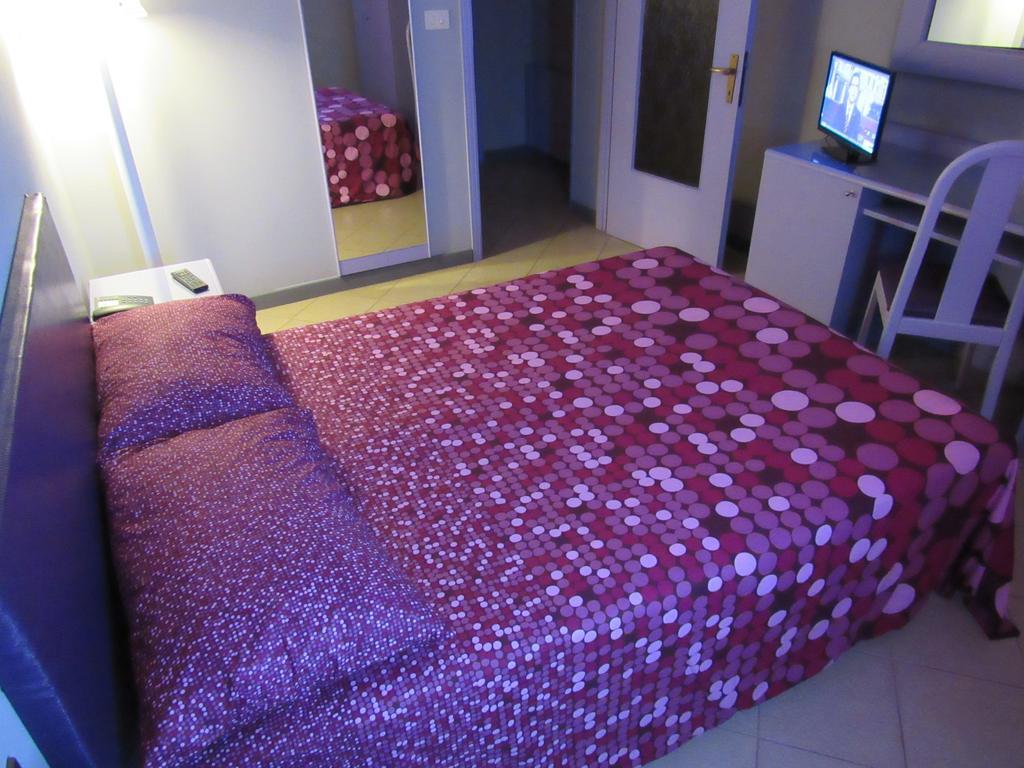 Hotel Elite Сан-Мауро-Торинезе Номер фото